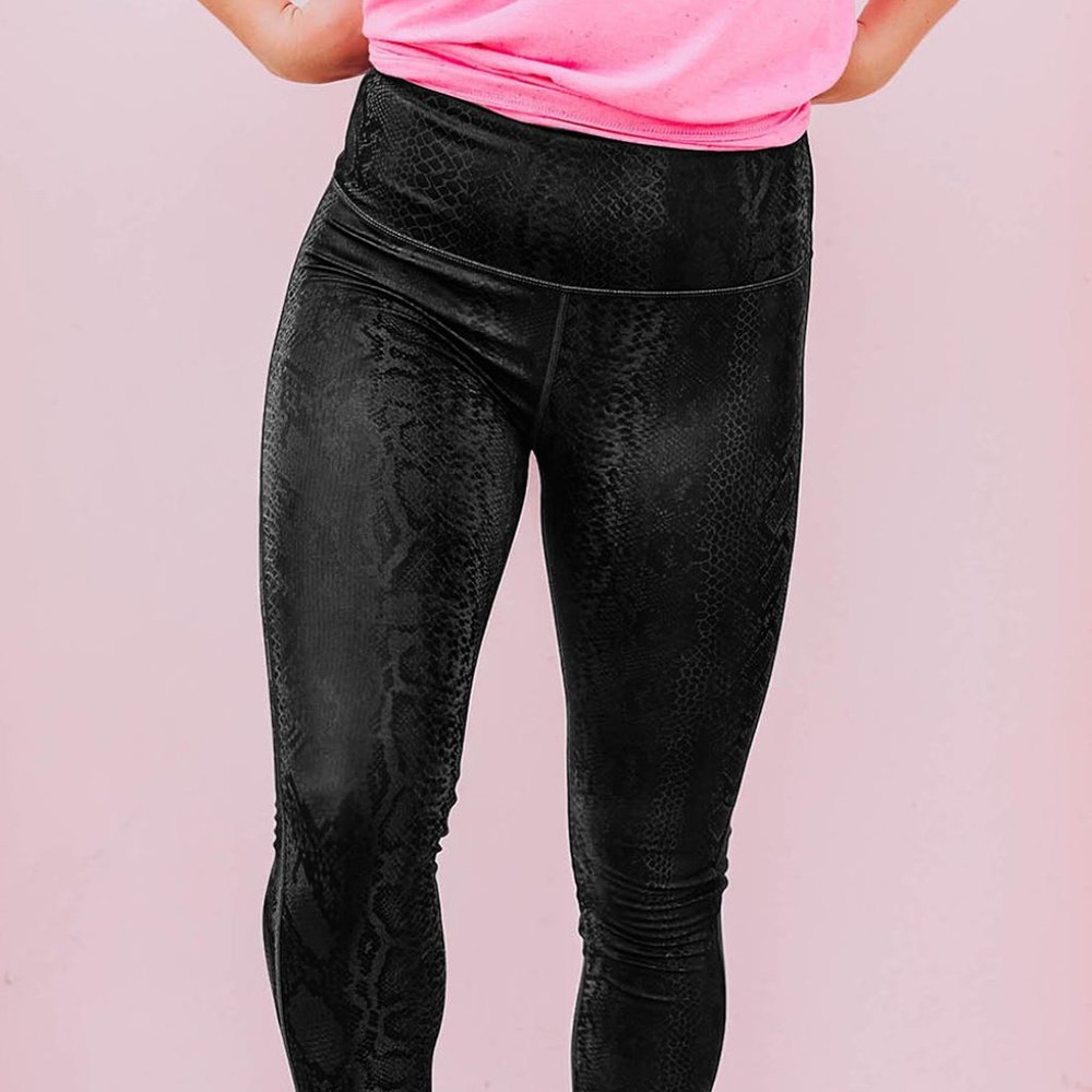 Black Striking Snakeskin Leggings